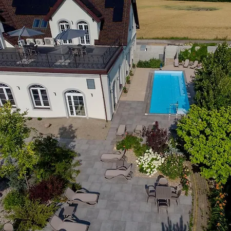 Hotell Jarzebinowy &