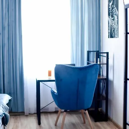 Szálloda Jarzebinowy & *