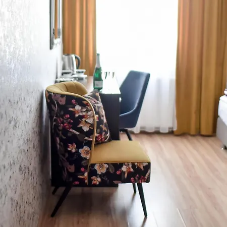 Jarzebinowy & * Braniewo