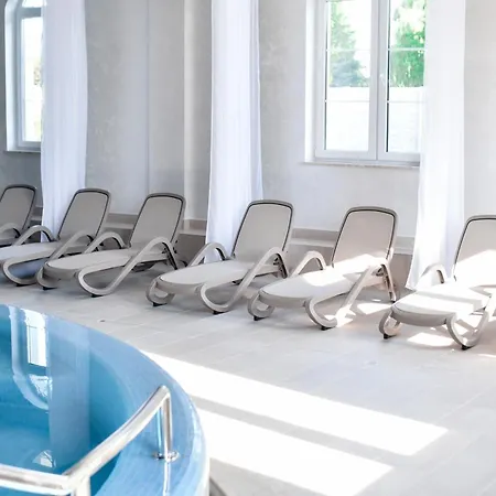 Jarzebinowy & Hotell *