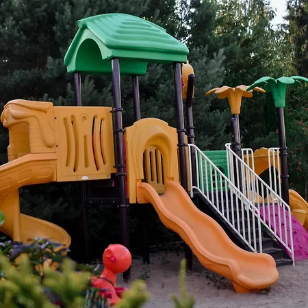 Hotel Jarzebinowy &