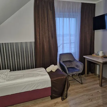 Hotel Jarzebinowy &