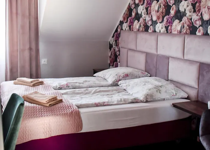 Jarzebinowy & Отель Бранево